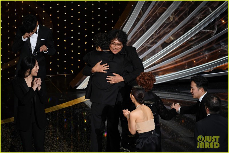 "ky sinh trung" lam nen lich su oscar khi thang giai phim hay nhat hinh 3