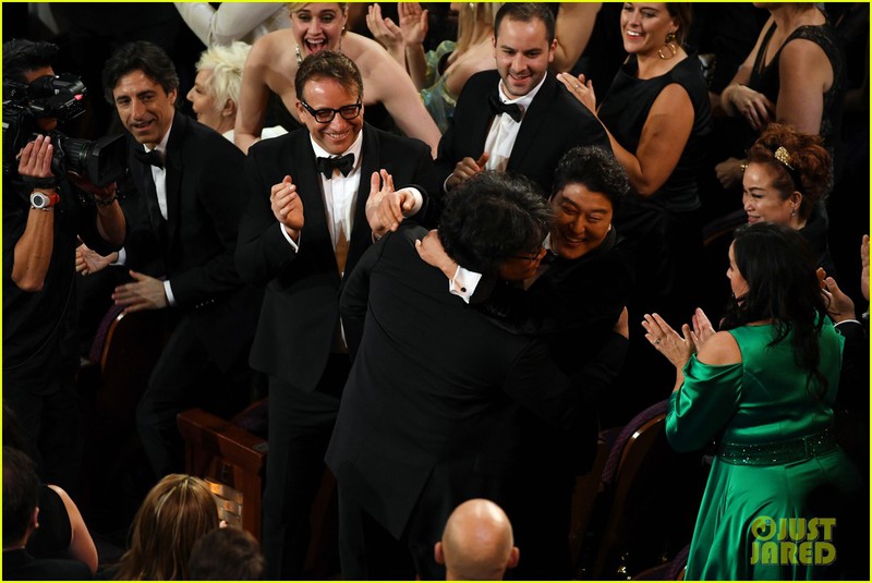 "ky sinh trung" lam nen lich su oscar khi thang giai phim hay nhat hinh 4