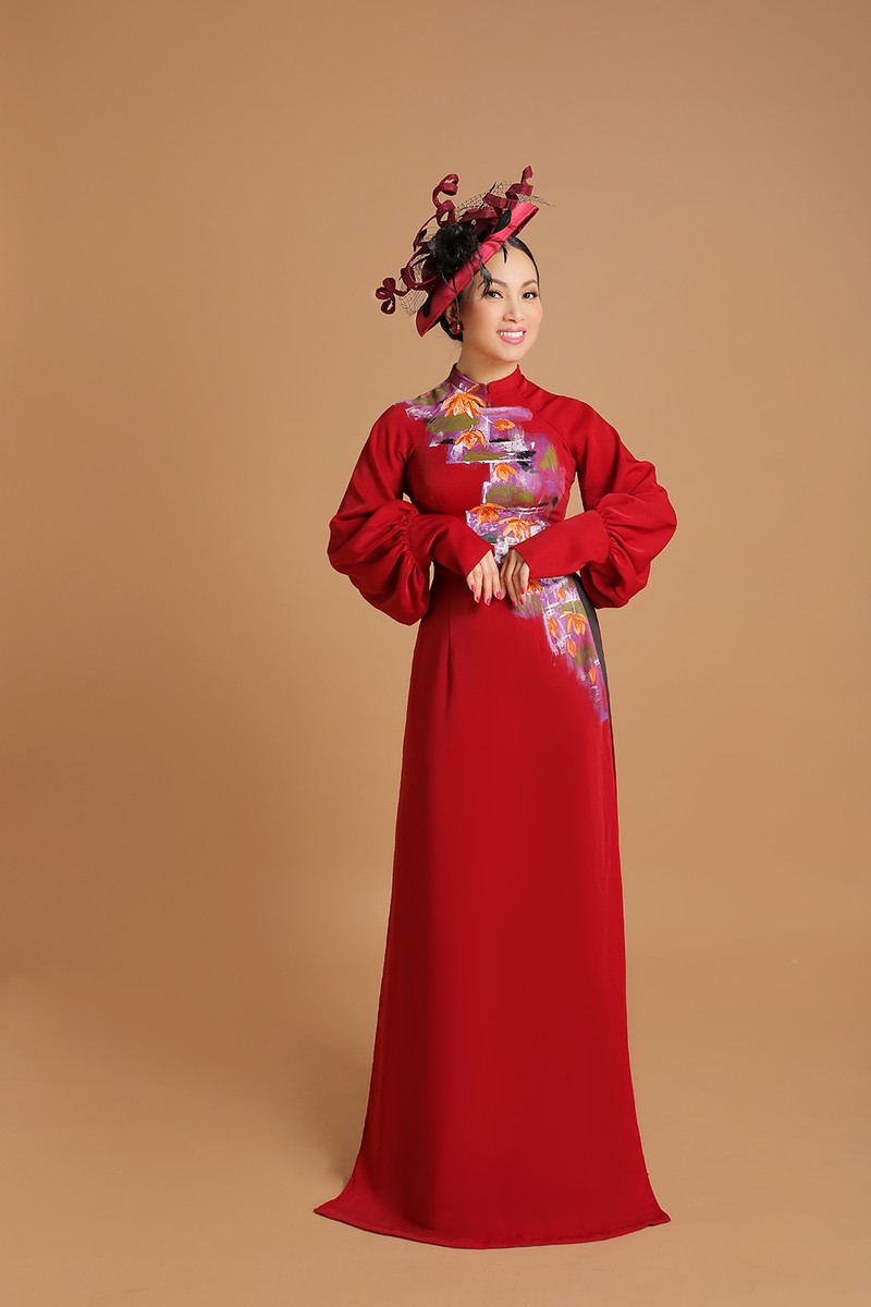 nhan sac tre trung o tuoi 47 cua ca si ha phuong hinh 14
