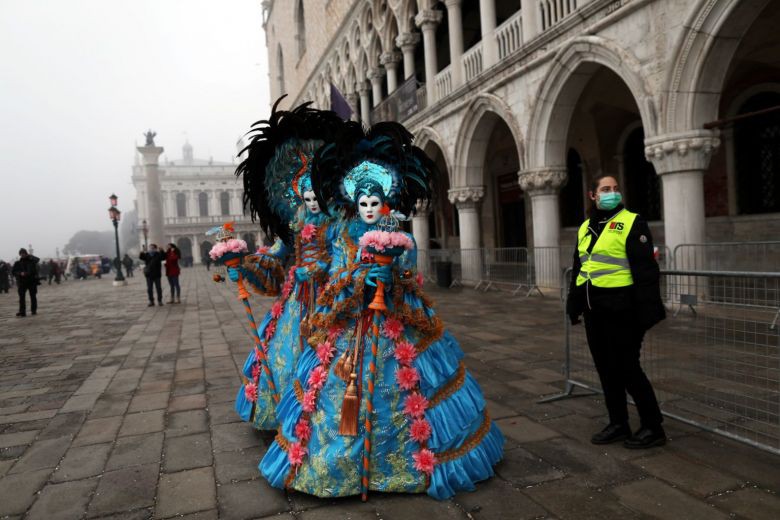 italy huy 2 ngay cuoi cua le hoi venice vi dich covid-19 hinh 1