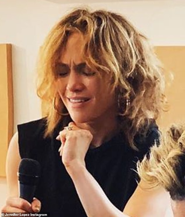 jennifer lopez tai xuat voi ve "bui bam" o tuoi 50 khi di tap gym hinh 7