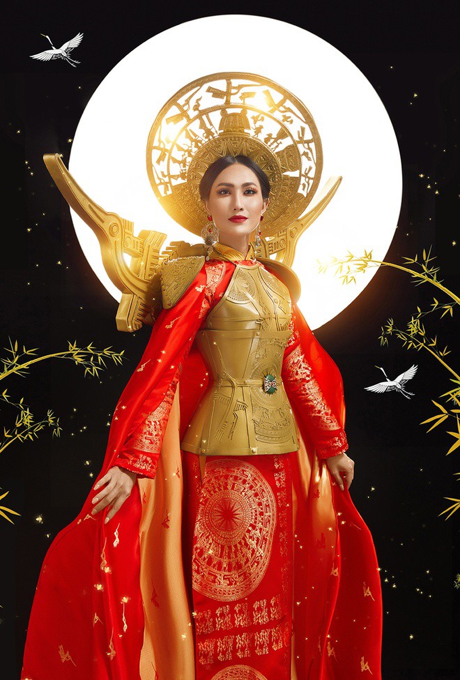 hoai sa gianh hang 2 phan thi tai nang o hoa hau chuyen gioi quoc te hinh 2