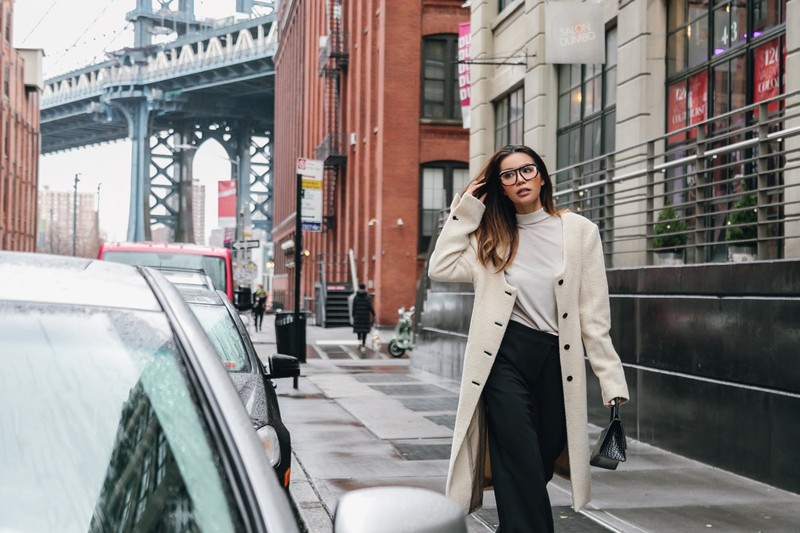 minh tu lai tiep tuc tung bo anh street style sanh dieu tai new york hinh 1