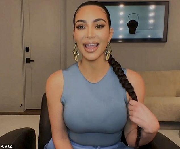 het tat, kim kardashian bi chi gai cao chay mau tren song truyen hinh hinh 1