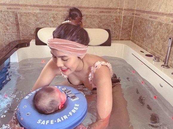 chuyen showbiz: khanh thi va chong tre "to" tat xau cua nhau khi o nha hinh 7