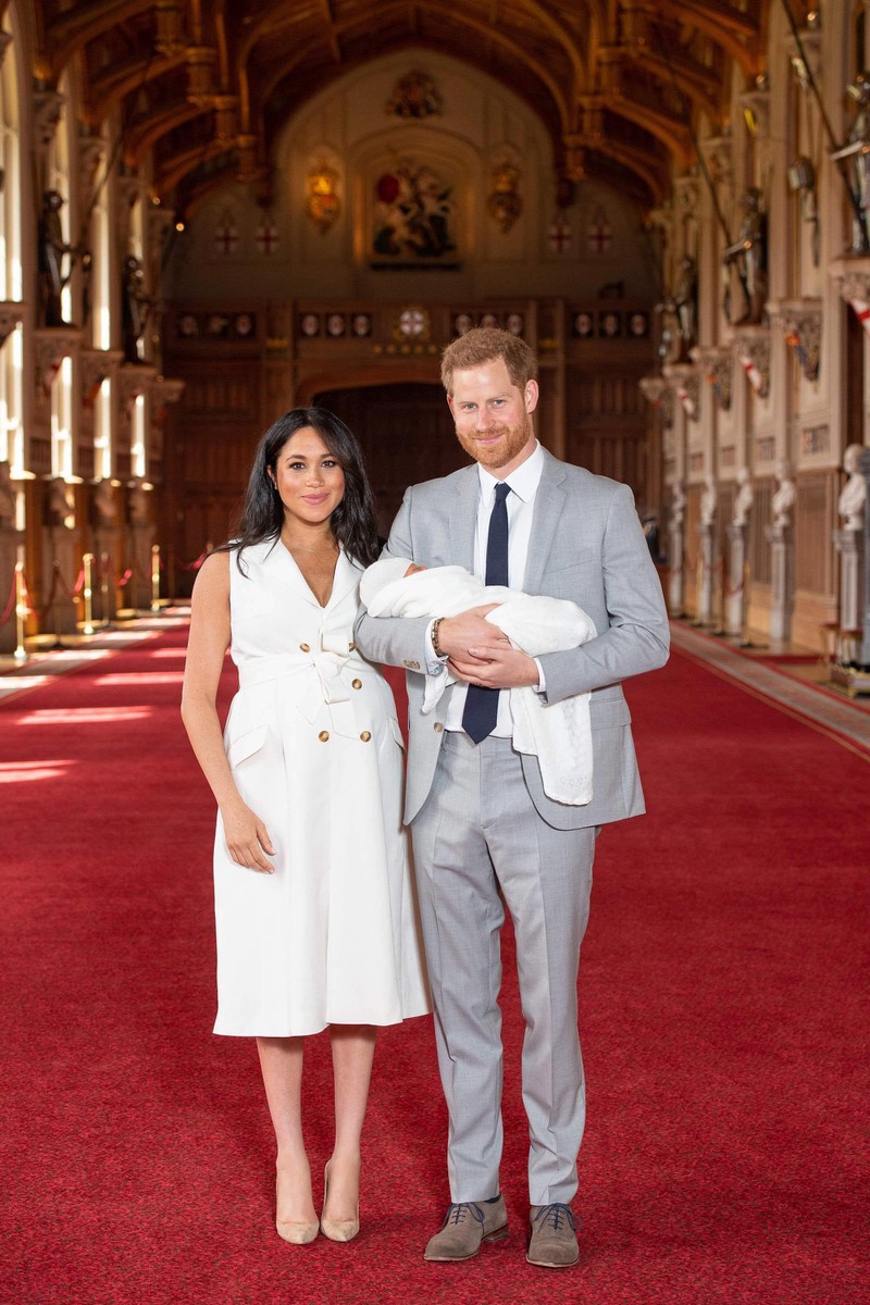 nhung bo vay dep nhat cua meghan markle khi con la thanh vien hoang gia hinh 18