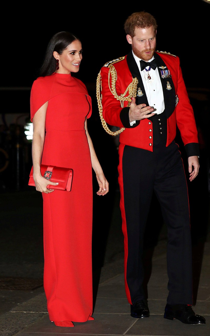 nhung bo vay dep nhat cua meghan markle khi con la thanh vien hoang gia hinh 21