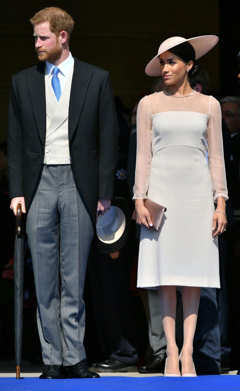 nhung bo vay dep nhat cua meghan markle khi con la thanh vien hoang gia hinh 3