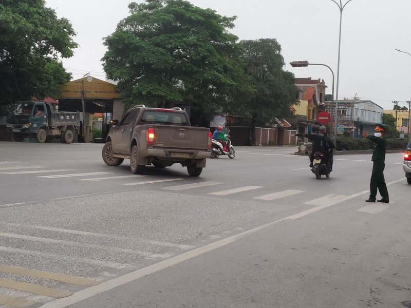 chong dich covid-19: hai phong luc "cung", luc "mem" hinh 9