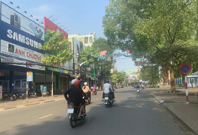 nguoi dan pleiku chu quan trong thuc hien cach ly xa hoi hinh 2