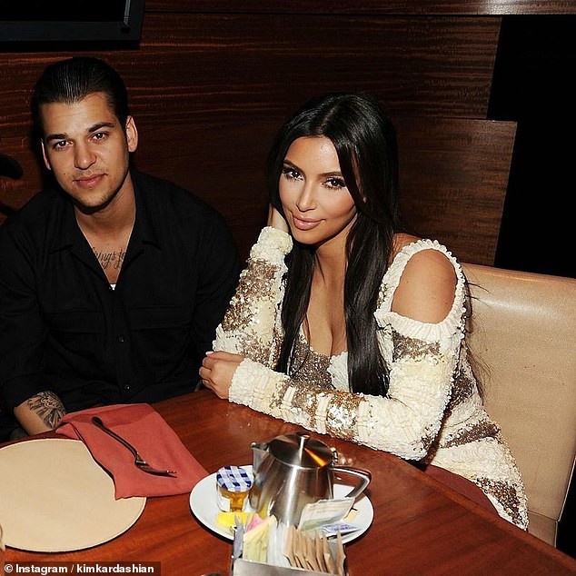 kim kardashian khoe anh thuo hoc tro cuc xinh dep hinh 2