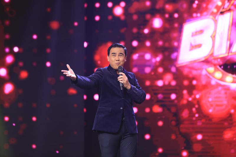 mc quyen linh "bat nhay" va bat ngo te nga tren song truyen hinh hinh 3