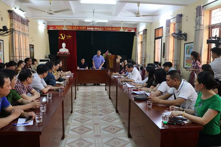 xu ly vu hoc sinh dung ngoai cong truong va bi phe binh vi di hoc som hinh 3