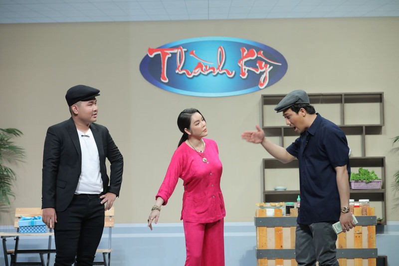 on gioi cau day roi: hh khanh van bo danh hieu, ve que song kho cung "nguoi yeu" hinh 3