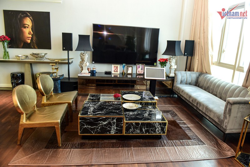 ngam penthouse 300m2 cua truong ngoc anh song cung con gai hinh 2
