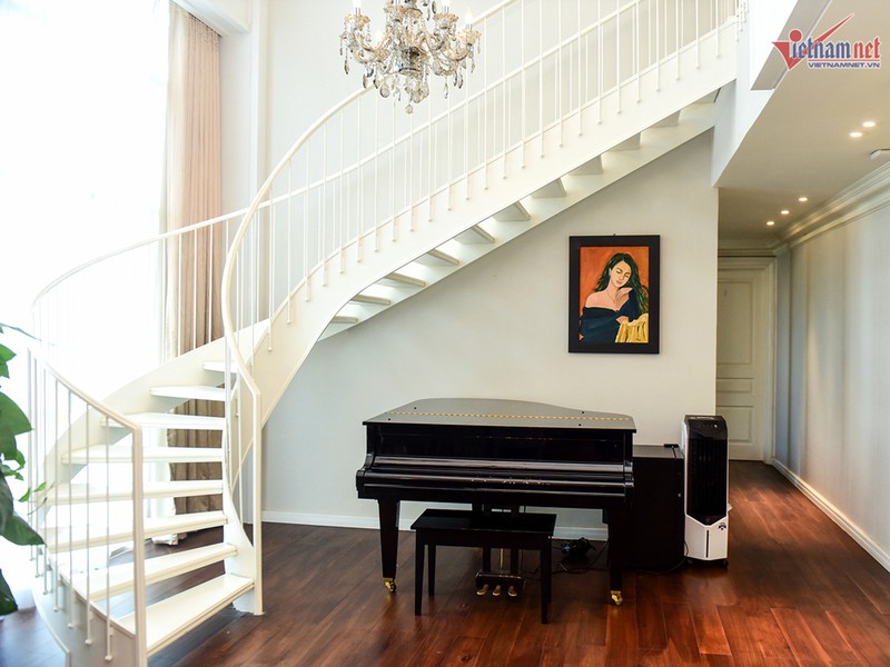 ngam penthouse 300m2 cua truong ngoc anh song cung con gai hinh 3
