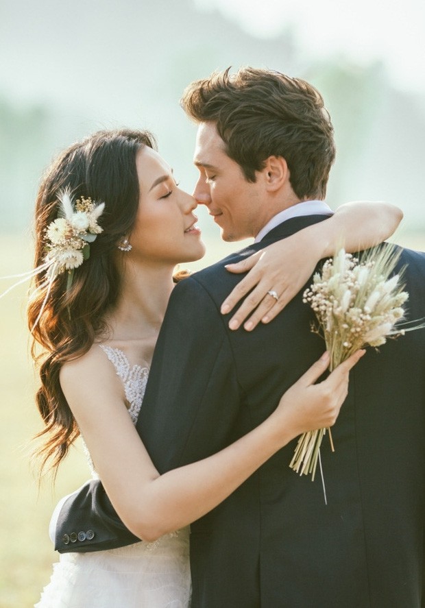 a hau hoang oanh ke ve lan dau gap chong tay, tu nhan ban than rat do hinh 2