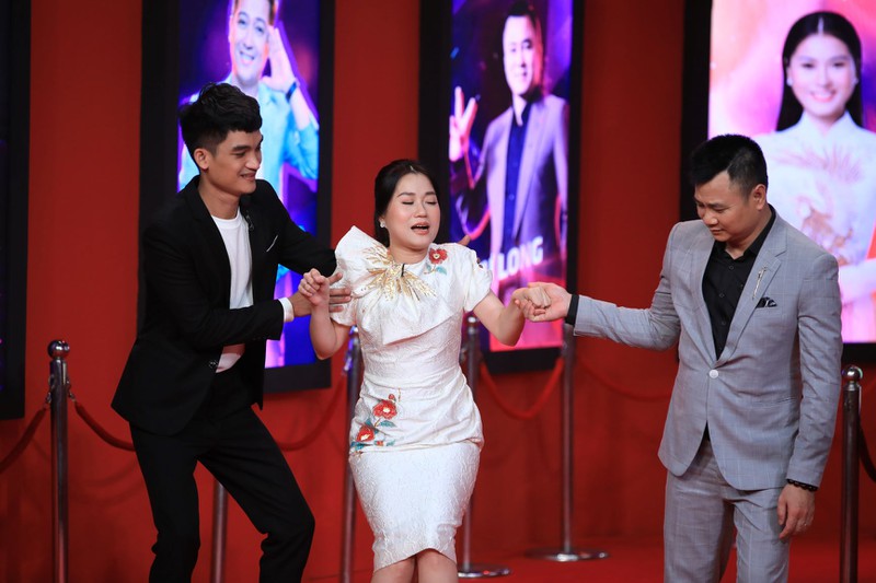 mc xuan bac "da xeo" tran thanh "kem sang" tren song truyen hinh hinh 2