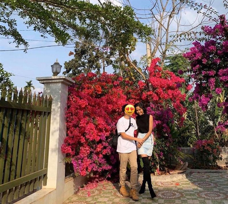 chuyen showbiz: khanh thi ngot ngao hon chong tre giua vuon hoa hong hinh 7