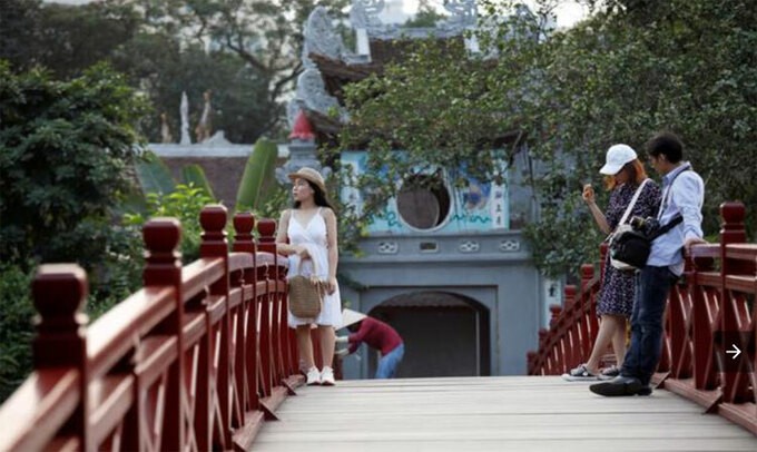 reuters ca ngoi du lich viet nam phuc hoi nhanh hinh 1