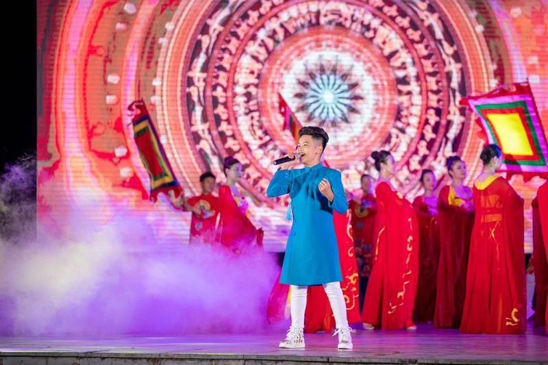 tung bung le hoi duong pho "ha noi - diem den xanh" tai ho guom hinh 6