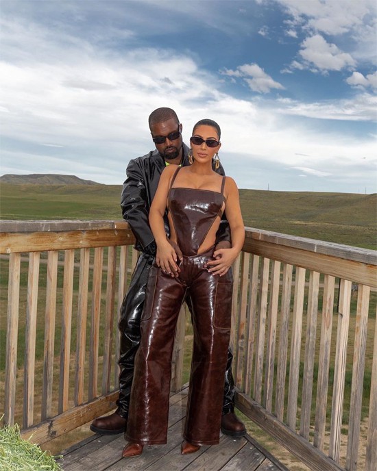 kim kardashian tinh tu ben chong o dien trang sau tin don ran nut  hinh 1