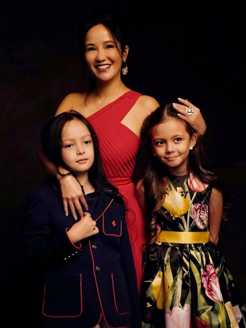 nhung em be 'ngam thia vang' o showbiz viet hinh 9