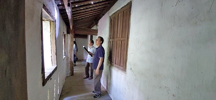 "dinh thu ho vuong keu cuu": tien di dau? trach nhiem o dau? hinh 4