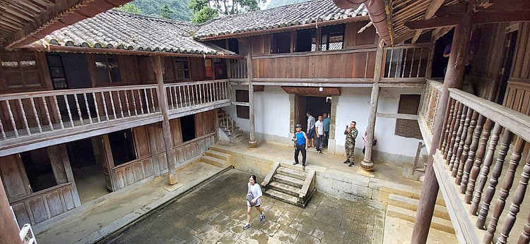 "dinh thu ho vuong keu cuu": tien di dau? trach nhiem o dau? hinh 5