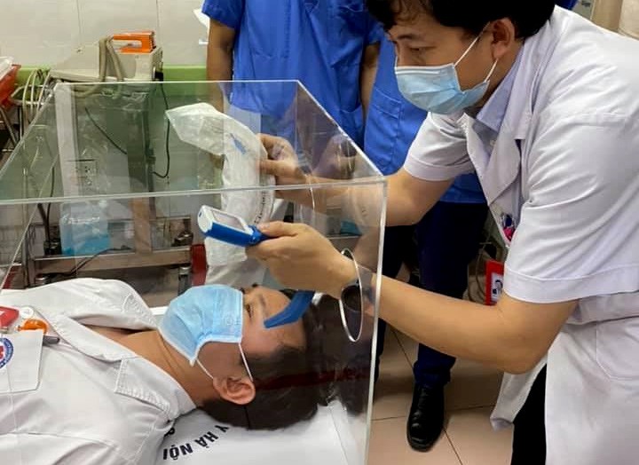 quyen gop ung ho bac si chong covid-19 hinh 3