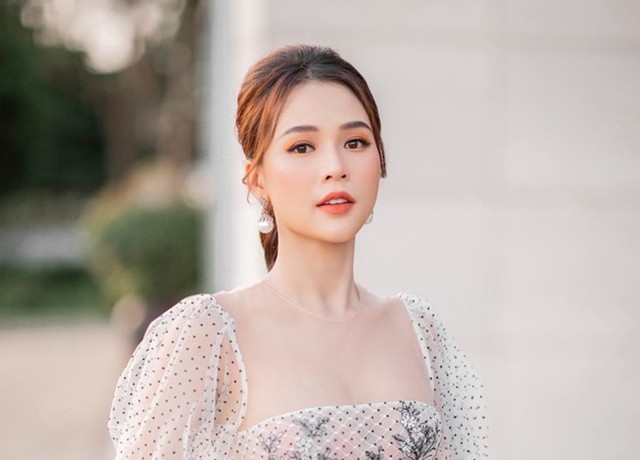 nu "dai gia" tre tuoi trong showbiz so huu khoi tai san kech xu hinh 8