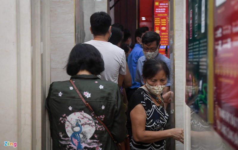 xep hang ban vang anh 3