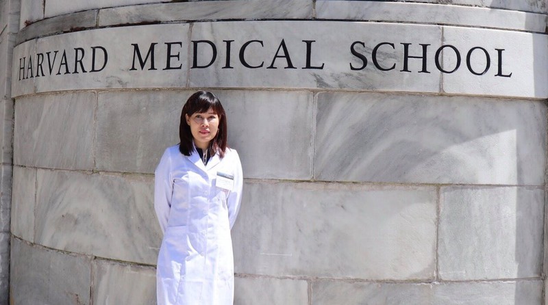 Những 'bí mật' của nữ bác sĩ có 2 con giành học bổng Harvard