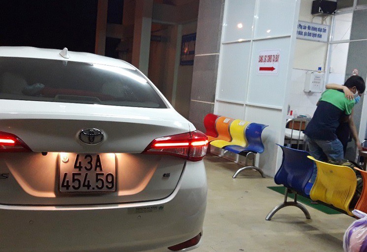 Đội xe phục vụ bà bầu đi sinh miễn phí ở Đà Nẵng