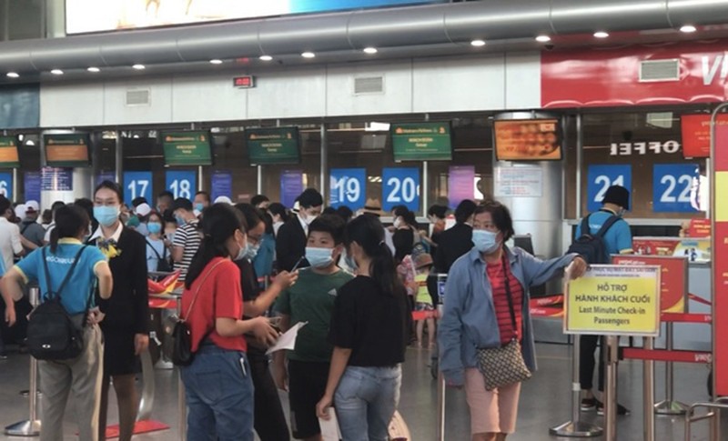 len phuong an van chuyen gan 1.700 du khach "mac ket" roi da nang hinh 1