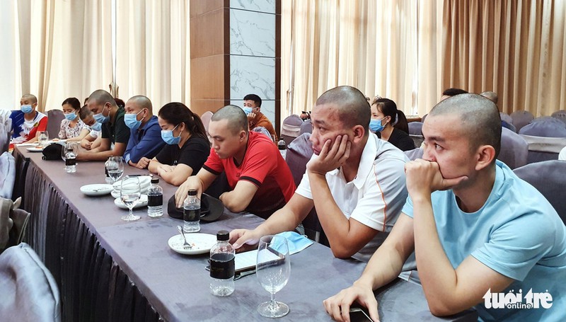 nam y, bac si tp hai phong dong loat... cao troc truoc khi vao tam dich da nang hinh 1