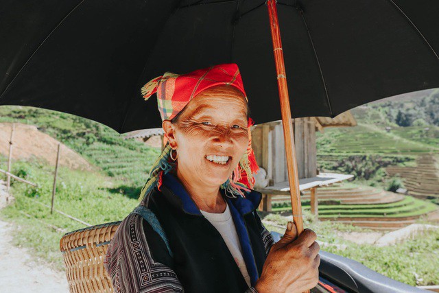rong ruoi mu cang chai trong nhung ngay "tron dich" hinh 9