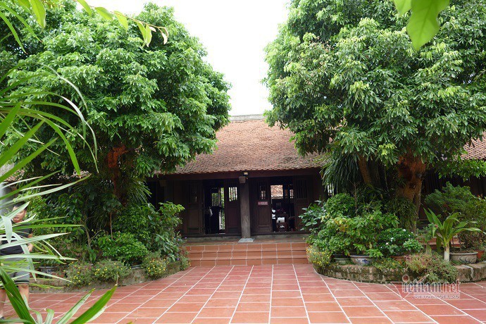 chuyen la trong ngoi nha go hon 100 tuoi o ha nam hinh 3