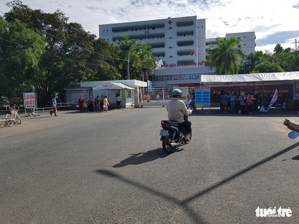 nguoi dan ong chet sau khi nhap canh trai phep, chua co dau hieu bi covid-19 hinh 1