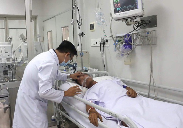 vu om ran ho mang chua di cap cuu: suc khoe nan nhan dien bien phuc tap hinh 1