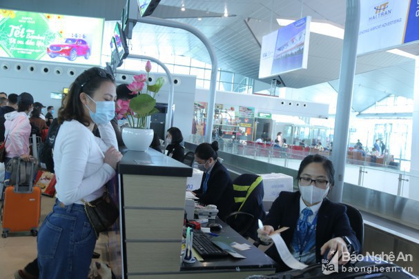 nghe an dan giai 10 doi tuong toi pham qua duong hang khong hinh 2