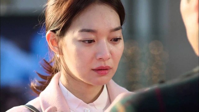 cuoc song nhu tu giam long vi chong qua gia truong hinh 1