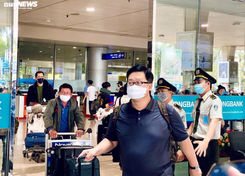 tp hcm khu khuan cac truong hoc gan khach san viet kieu mac corona o hinh 1