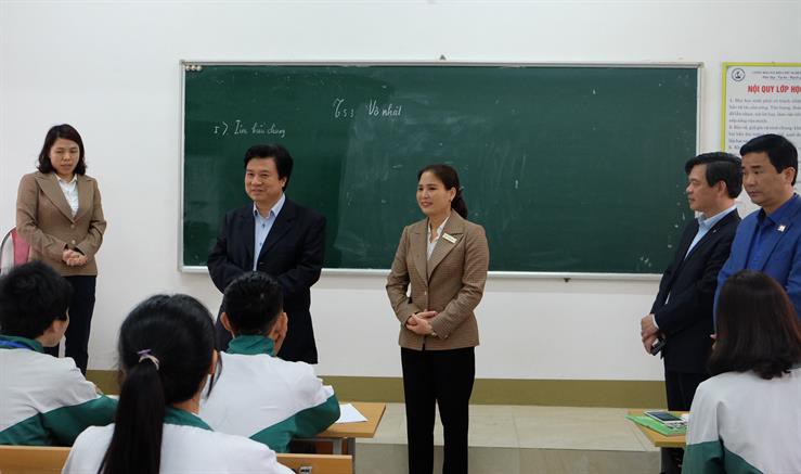 bo gd-dt: phai dam bao an toan tuyet doi cho giao vien, hoc sinh hinh 1