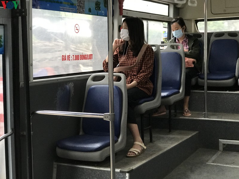 long an tam dung cac tuyen xe buyt noi tinh va lien tinh hinh 1