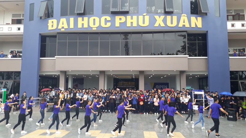 truong dai hoc dau tien cho hoc sinh nghi het thang 8 tranh dich covid-19 hinh 1
