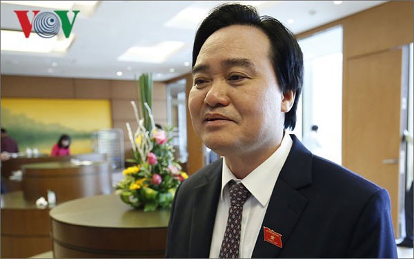  "cong tac cham thi, coi thi khong vi dich benh ma buong long" hinh 1