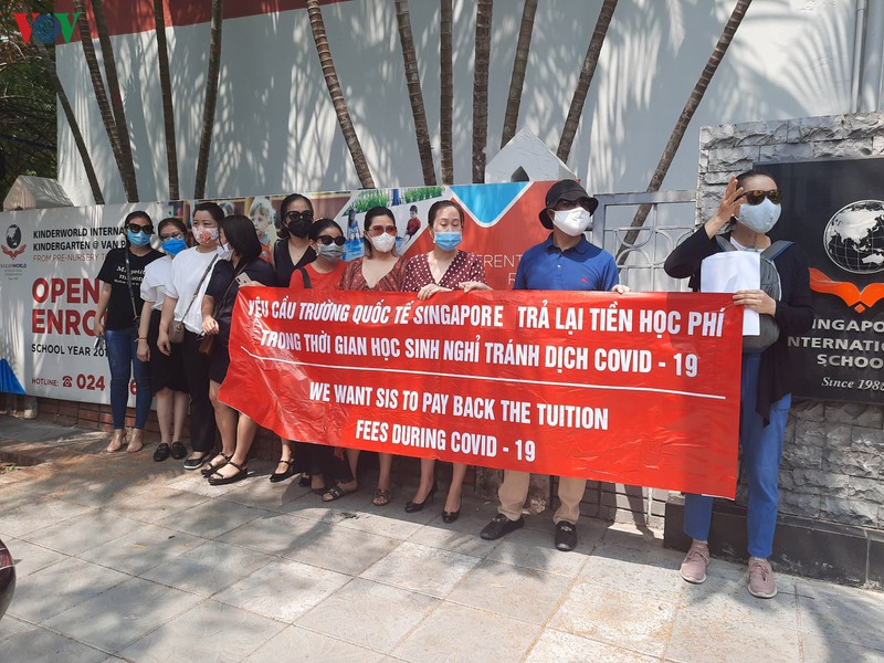 nong chuyen phan doi hoc phi online truong quoc te, lam gi de giam nhiet? hinh 1