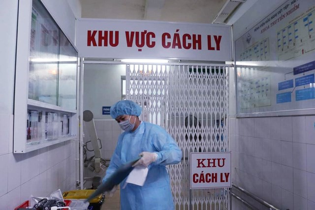 13 benh nhan covid-19 nang, nguy kich hinh 1