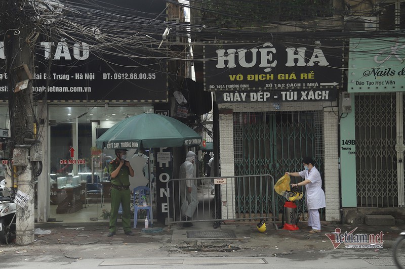 ha noi phong toa con ngo truong dinh co ca duong tinh covid-19 hinh 3